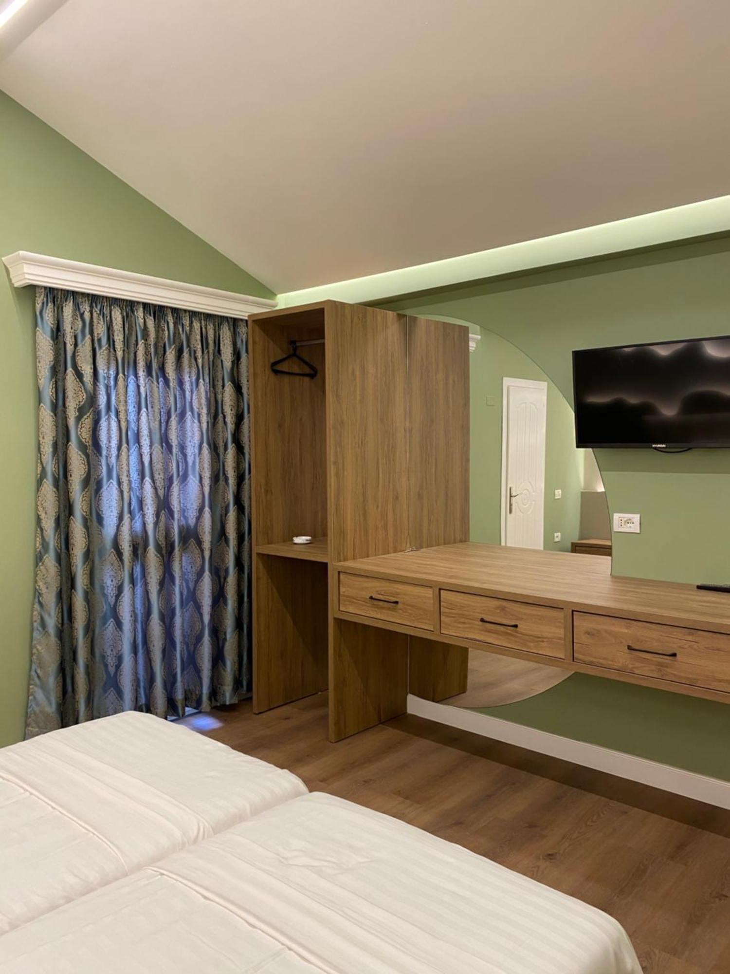 Bliss Boutique Hotel Durres Exterior photo